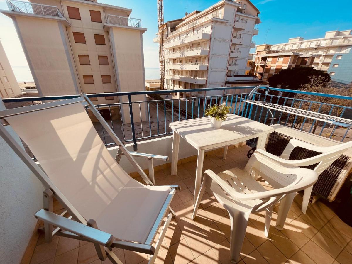 App4Rent Saturno 4 - Family Apartment, Wifi, Parking ليدو دي يسولو المظهر الخارجي الصورة
