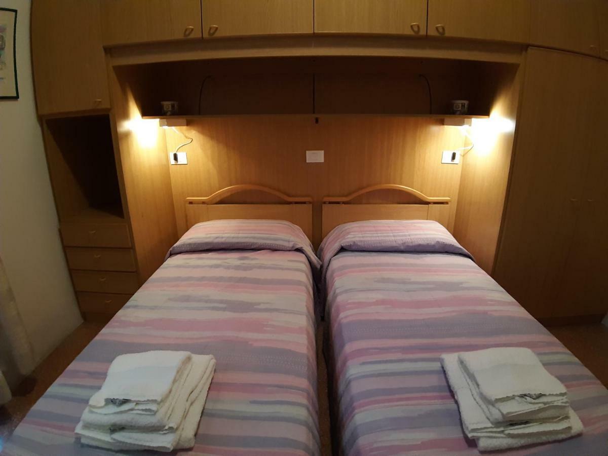 App4Rent Saturno 4 - Family Apartment, Wifi, Parking ليدو دي يسولو المظهر الخارجي الصورة