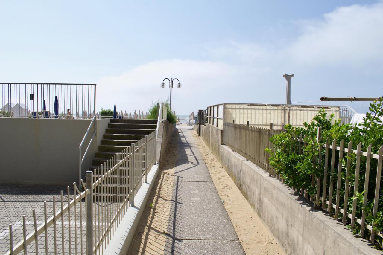 App4Rent Saturno 4 - Family Apartment, Wifi, Parking ليدو دي يسولو المظهر الخارجي الصورة
