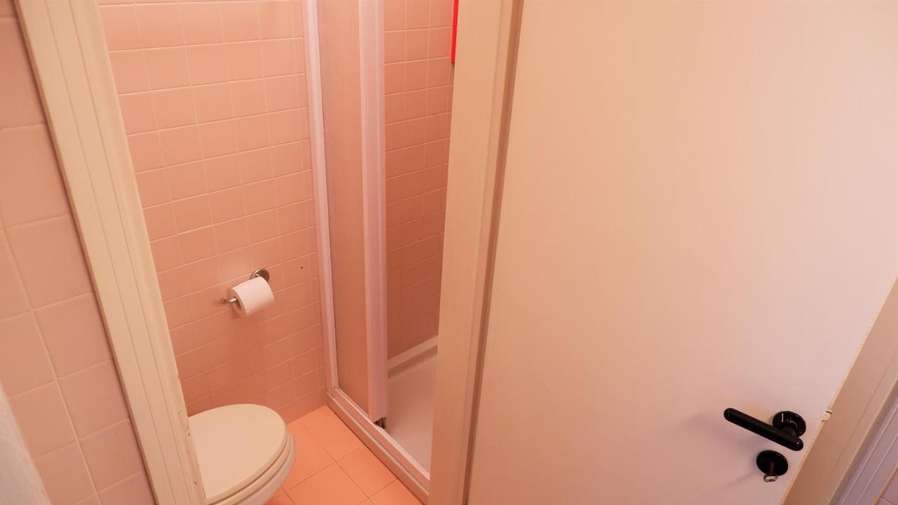 App4Rent Saturno 4 - Family Apartment, Wifi, Parking ليدو دي يسولو المظهر الخارجي الصورة